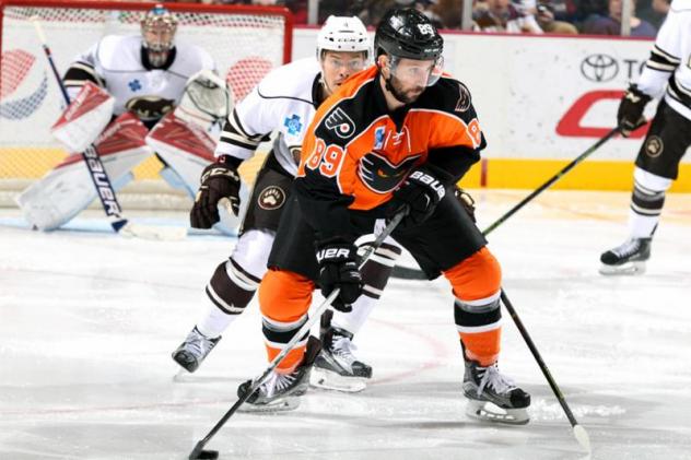 Lehigh Valley Phantoms Control the Puck vs. the Hershey Bears