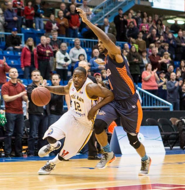 Saint John Mill Rats Drive to the Hoop vs. the Island Storm
