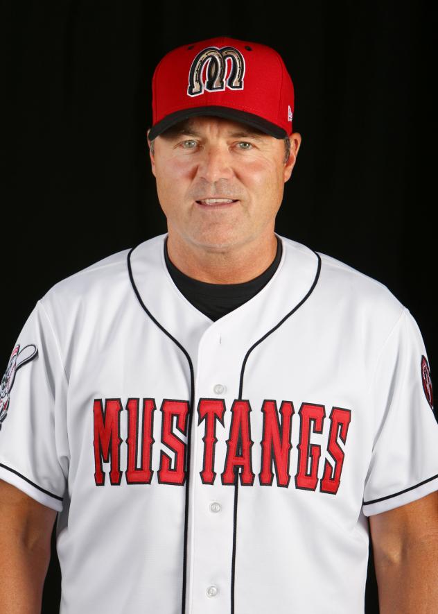 Dayton Dragons Manager Dick Schofield with the Billings Mustangs