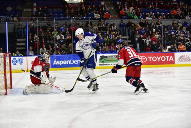 Syracuse Crunch Forward Brian Hart Takes a Shot