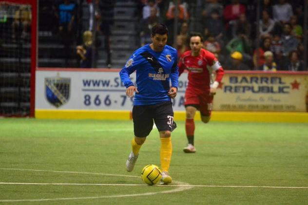 San Diego Sockers Striker Kraig Chiles Heads up the Field