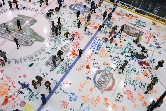 Florida Everblades Fans Painted Ice