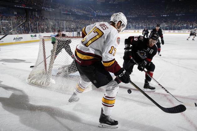 Chicago Wolves RW Eriah Hayes vs. the Lake Erie Monsters