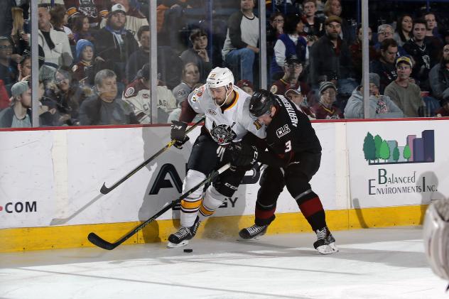 Eriah Hayes of the Chicago Wolves vs. the Lake Erie Monsters