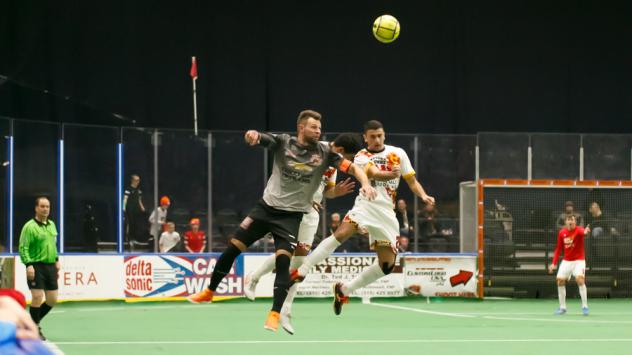 Syracuse Silver Knights Fight for a Ball in the Air vs. the Baltimore Blast