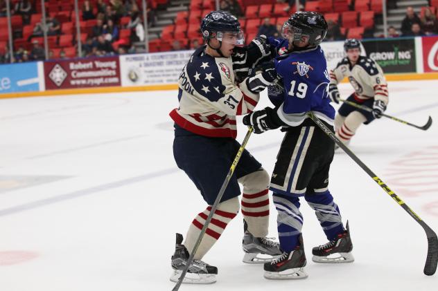 Tri-City Americans Defenseman Parker Wotherspoon vs. Victoria Royals Center Dante Hannoun