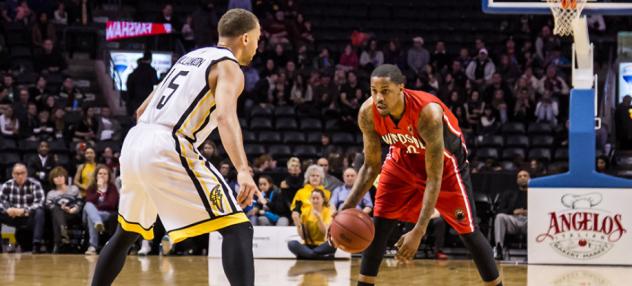 Windsor Express Face the London Lightning
