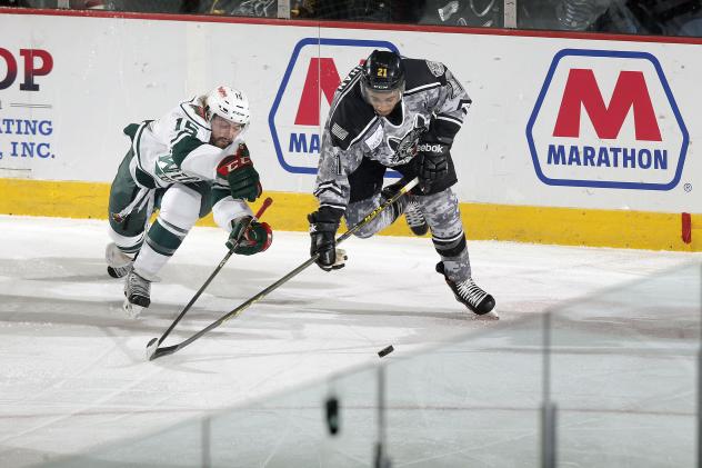 Chicago Wolves Race the Iowa Wild to the Puck