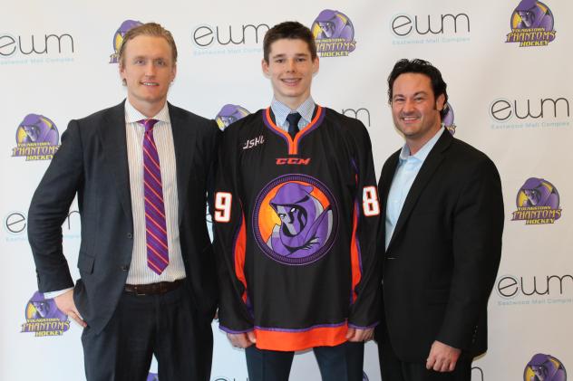 Forward Curtis Hall with Youngstown Phantoms Management