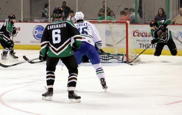 Louisiana IceGators Test the Pensacola Ice Flyers Net