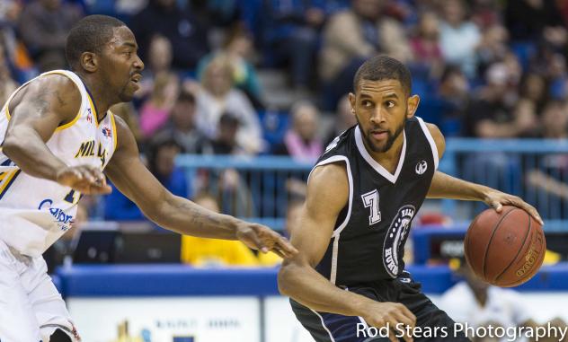 Halifax Hurricanes Control the Ball vs. the Saint John Mill Rats