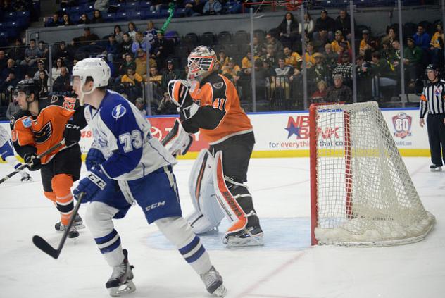 Lehigh Valley Phantoms Goaltender Anthony Stolarz Keeps an Eye on the Action vs. the Syracuse Crunch