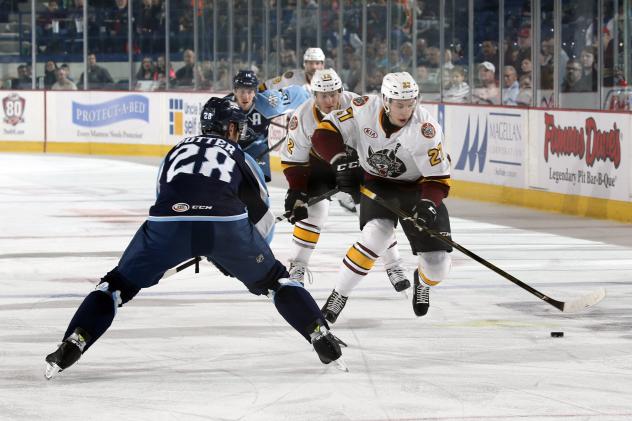 Chicago Wolves RW Jordan Caron vs. the Milwaukee Admirals