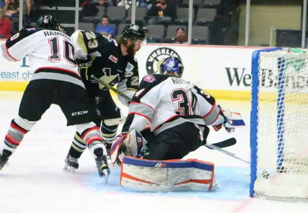 Wheeling Nailers Forward Riley Brace Scores against the Brampton Beast