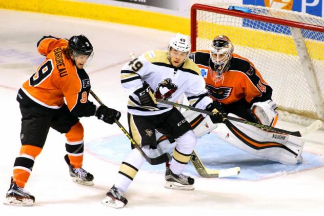 Lehigh Valley Phantoms Defend against the Wilkes-Barre/Scranton Penguins