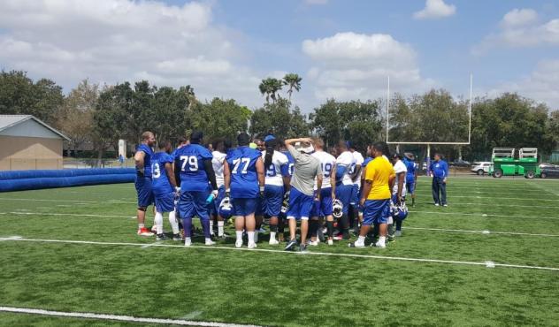 Tampa Bay Storm Huddle up on First Day of Training Camp