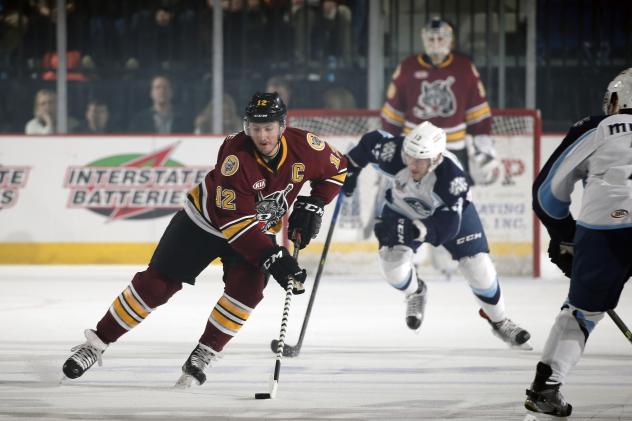 Chicago Wolves C Pat Cannone Handles the Puck vs. the Milwaukee Admirals