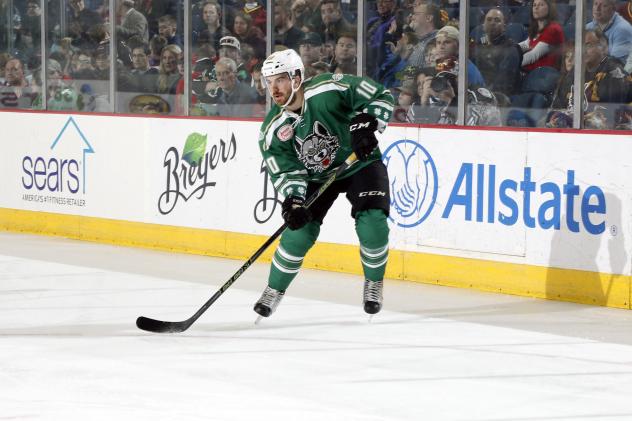 Chicago Wolves RW Zach O'Brien All Alone vs. the Grand Rapids Griffins