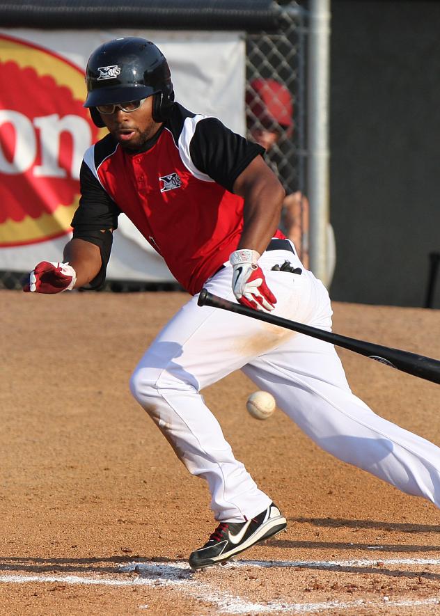 Matty Johnson of the Sioux City Explorers at Bat