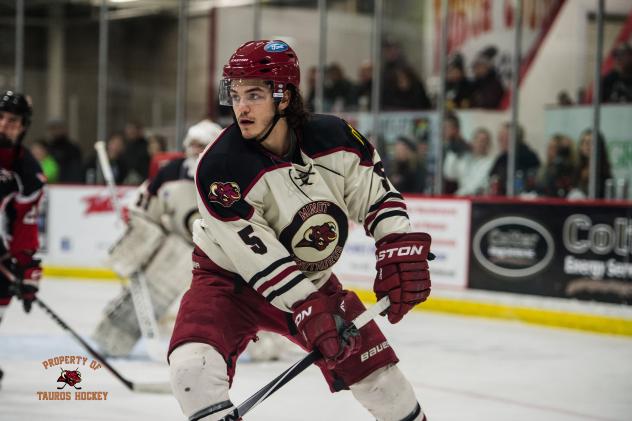 Minot Minotauros Defenseman James LaDouce