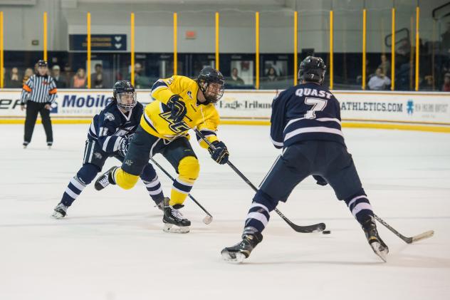 Merrimack College Defenseman Craig Wyszomirski