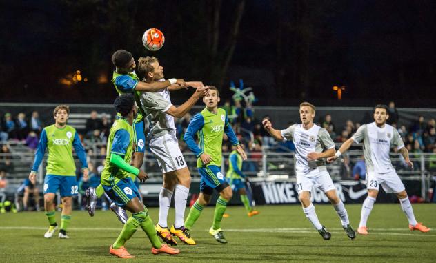 Sacramento Republic FC and Seattle Sounders FC 2 Go High for the Ball