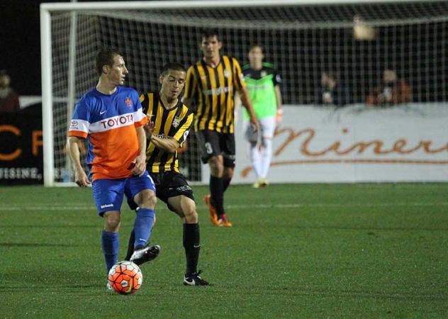 FC Cincinnati Possesses the Ball vs. the Charleston Battery