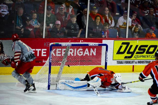 Gary Steffes of the Allen Americans Scores vs. the Missouri Mavericks