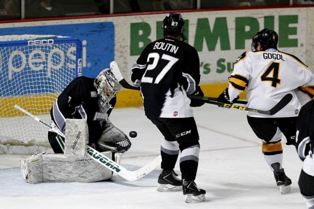 Idaho Steelheads Goaltender Branden Komm Stops the Colorado Eagles