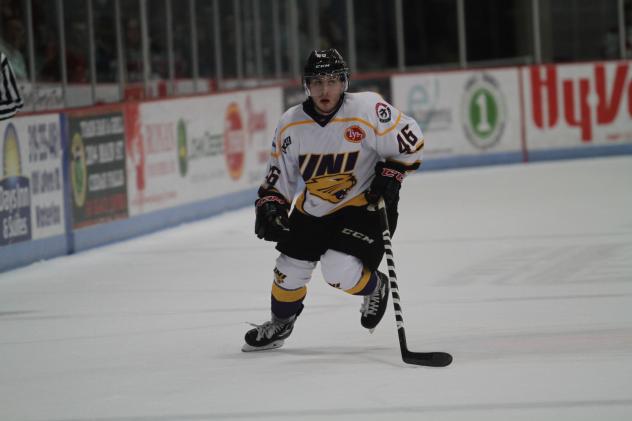 Ben Newhouse of the Waterloo Black Hawks in UNI Jersey