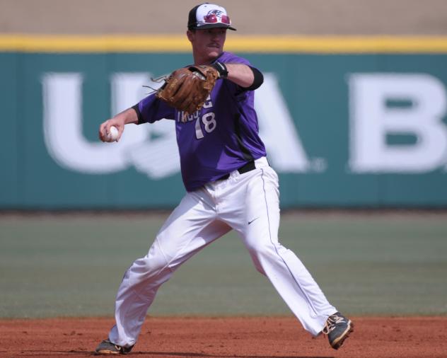 Newark Pilots Signee Greg Cullen with Niagara University