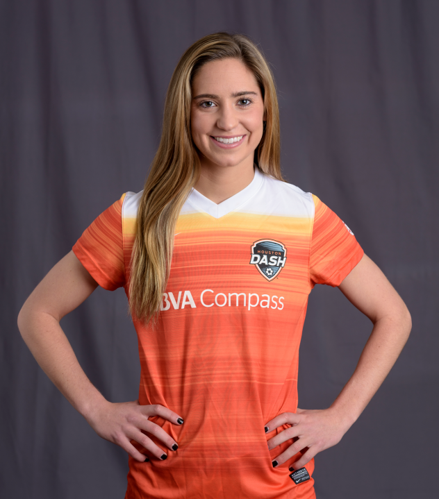 Houston Dash MF Morgan Brian in Home Kit