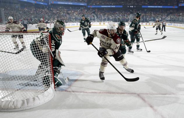 Chicago Wolves Justin Selman vs. the Iowa Wild