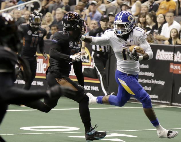 Tampa Bay Storm WR Phillip Barnett Runs for a TD vs. the Arizona Rattlers