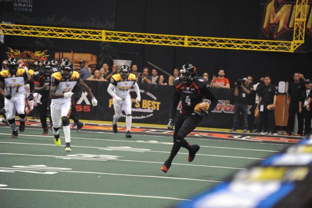 Greg Carr of the Orlando Predators vs. the LA KISS