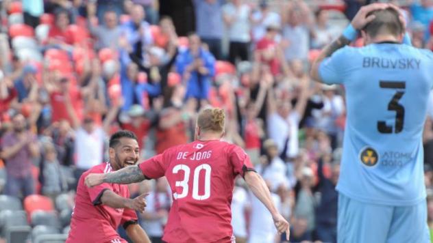 Marcel De Jong of Ottawa Fury FC Celebrates his Stoppage Time Equalizer with Paulo Junior