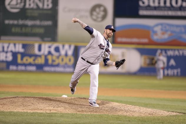 Somerset Patriots Pitcher Jon Hunton