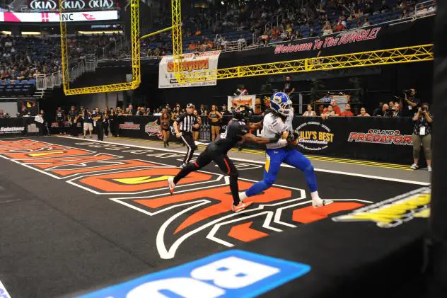 Tampa Bay Storm Receiver Phillip Barnett Scores vs. the Orlando Predators