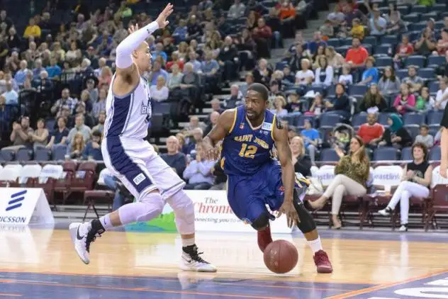 Saint John Mill Rats Drive against the Halfax Hurricanes