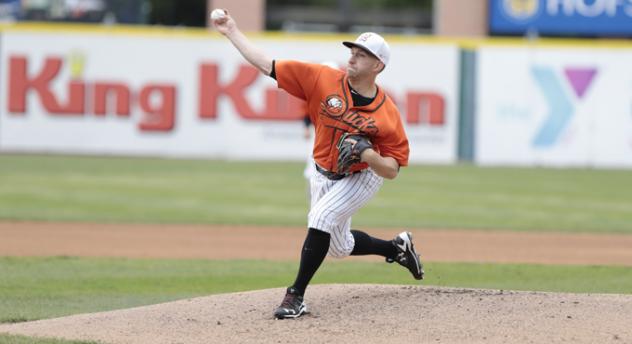 Long Island Ducks Pitcher Bobby Blevins