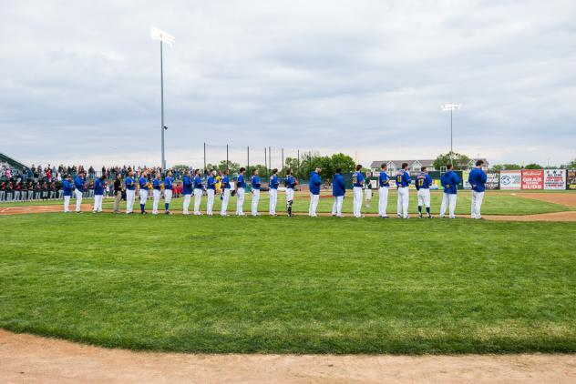 Sioux Falls Canaries Line up for the National Anthem