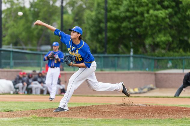 Sioux Falls Canaries Pitcher Shawn Blackwell