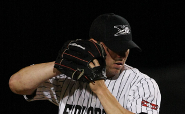 Sioux Falls Canaries Signee, RHP Jimmer Kennedy with the Sioux City Explorers