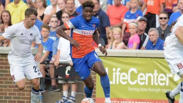 Harrisburg City Islanders Dribble the Ball vs. FC Cincinnati