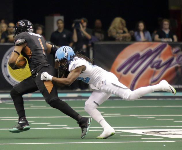 Rod Windsor of the Arizona Rattlers vs. the Philadelphia Soul