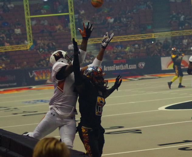 Arizona Rattlers Leap for a Ball vs. the LA KISS