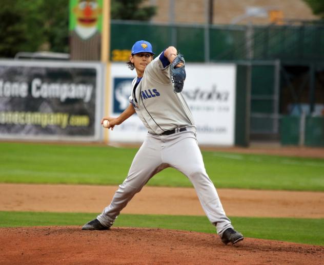 Sioux Falls Canaries Pitcher Shawn Blackwell