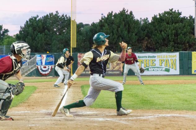 Bullfrogs Winning Streak Snapped by Woodchucks