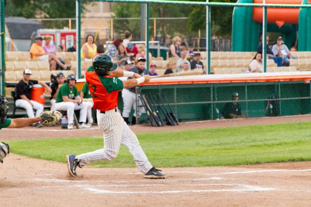 Bullfrogs Defeat Kingfish 10-5 in Season Series Finale