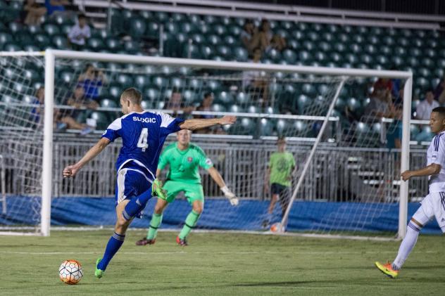 Brian Brown's Brace Lifts Independence over Orlando City B
